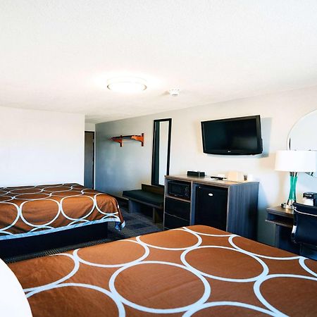 Hotel Super 8 By Wyndham Pueblo Exteriér fotografie