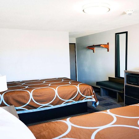 Hotel Super 8 By Wyndham Pueblo Exteriér fotografie