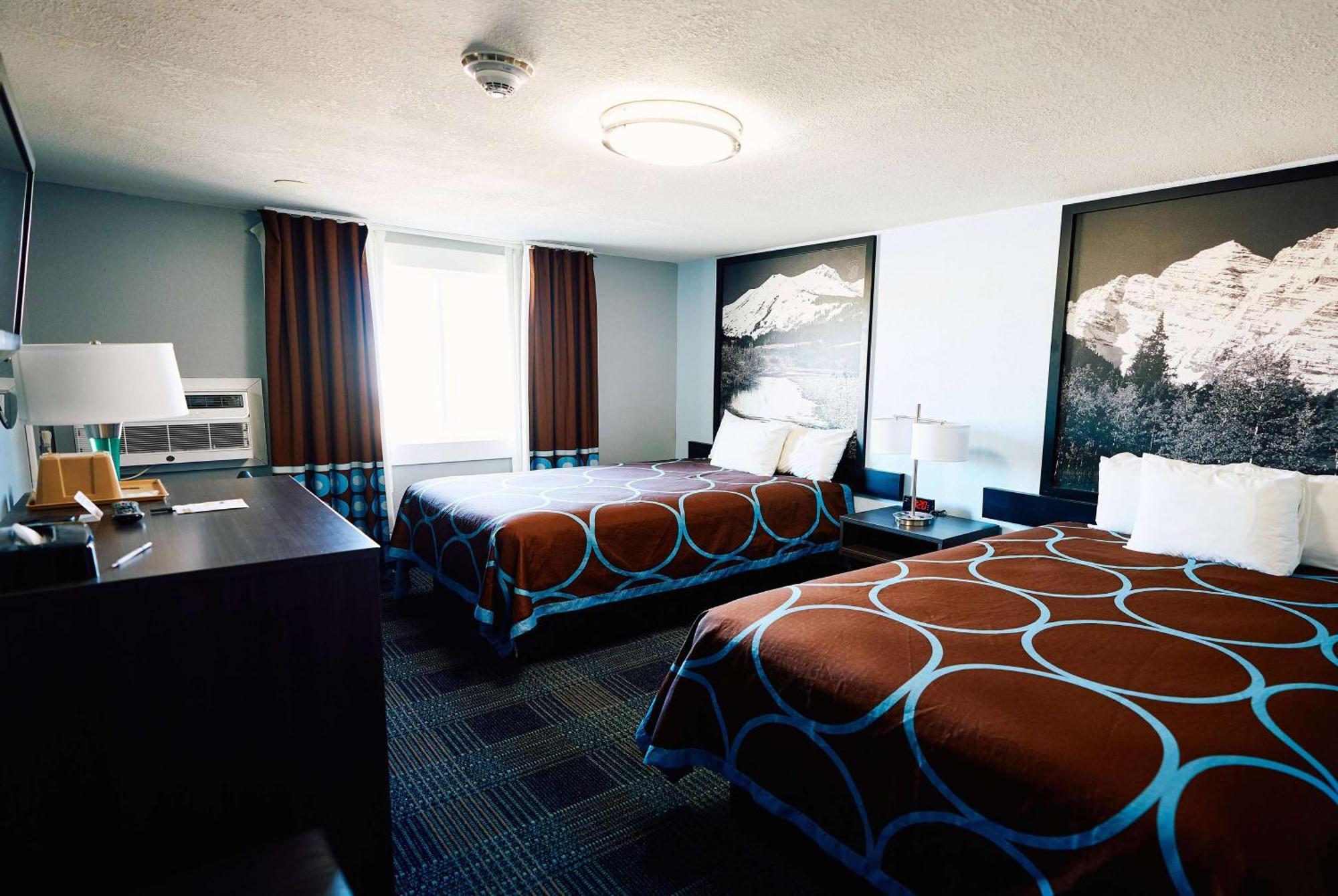 Hotel Super 8 By Wyndham Pueblo Exteriér fotografie