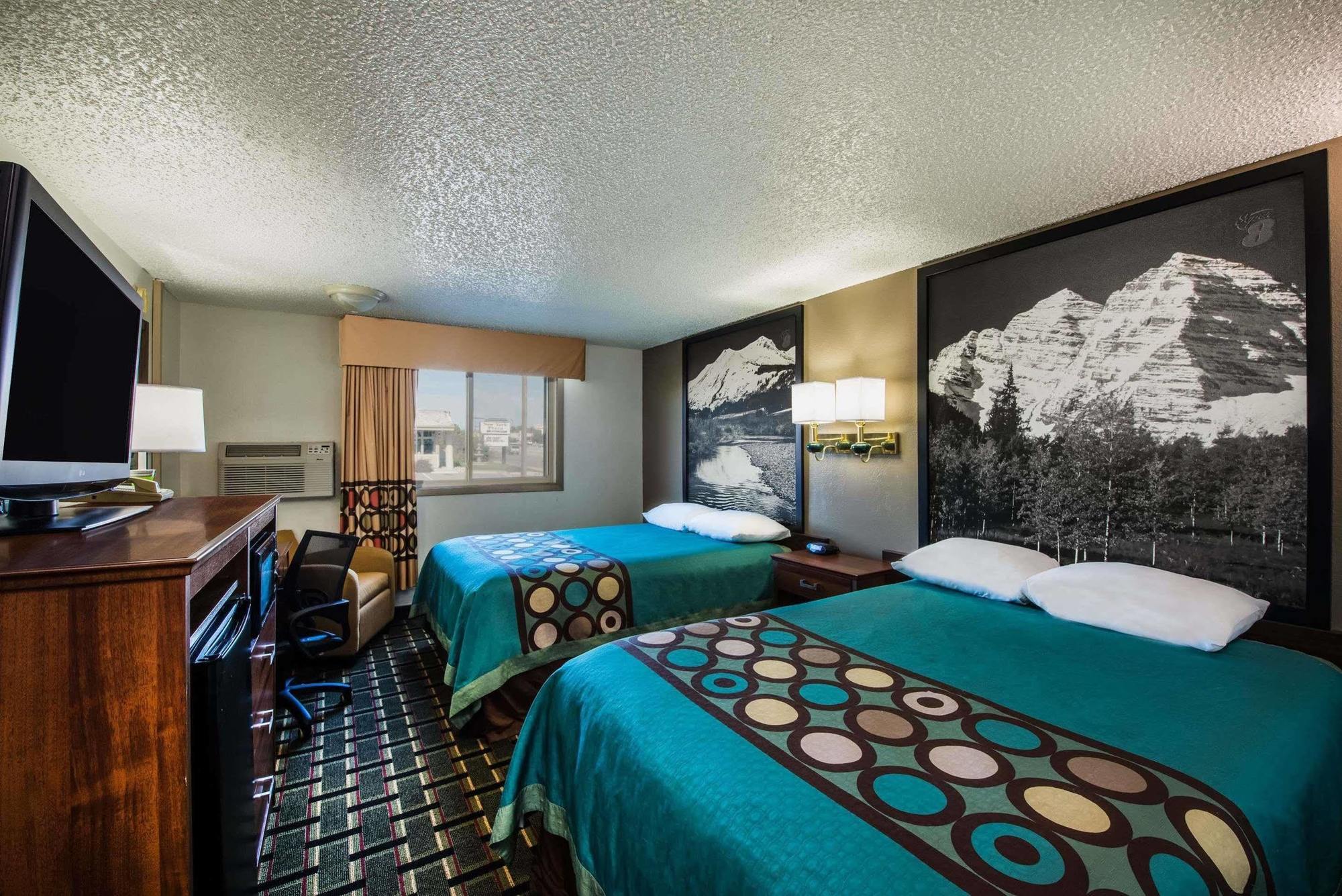Hotel Super 8 By Wyndham Pueblo Exteriér fotografie