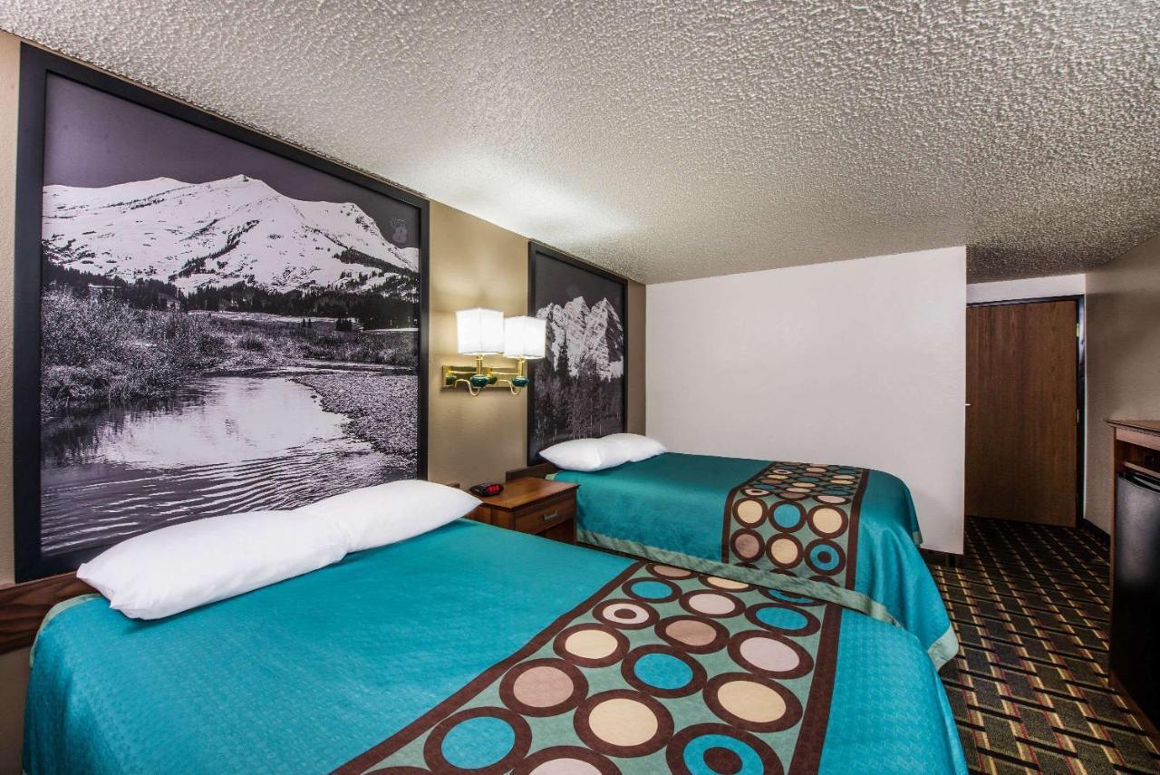 Hotel Super 8 By Wyndham Pueblo Exteriér fotografie
